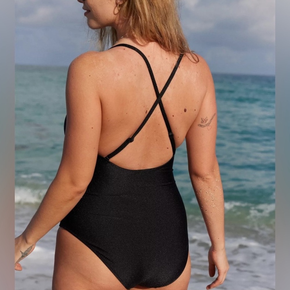 Aerie Shine Rib Full Coverage Black One Piece Swimsuit Women’s Size M NWT - Picture 2 of 16